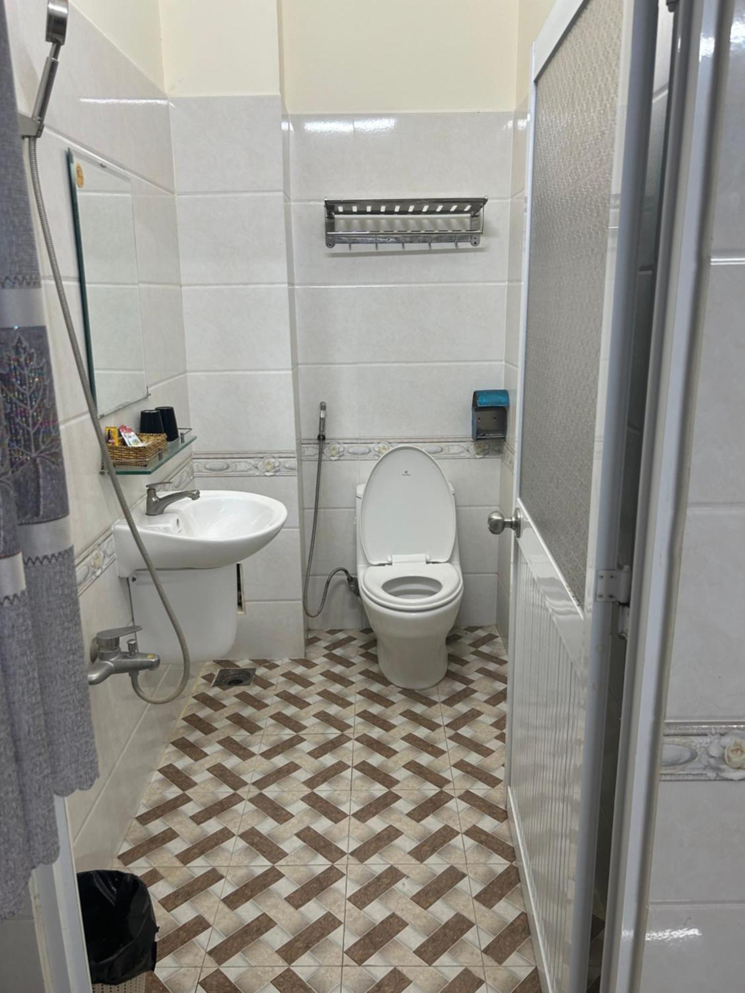 Hotel Anh Tuan Bac Lieu Zewnętrze zdjęcie