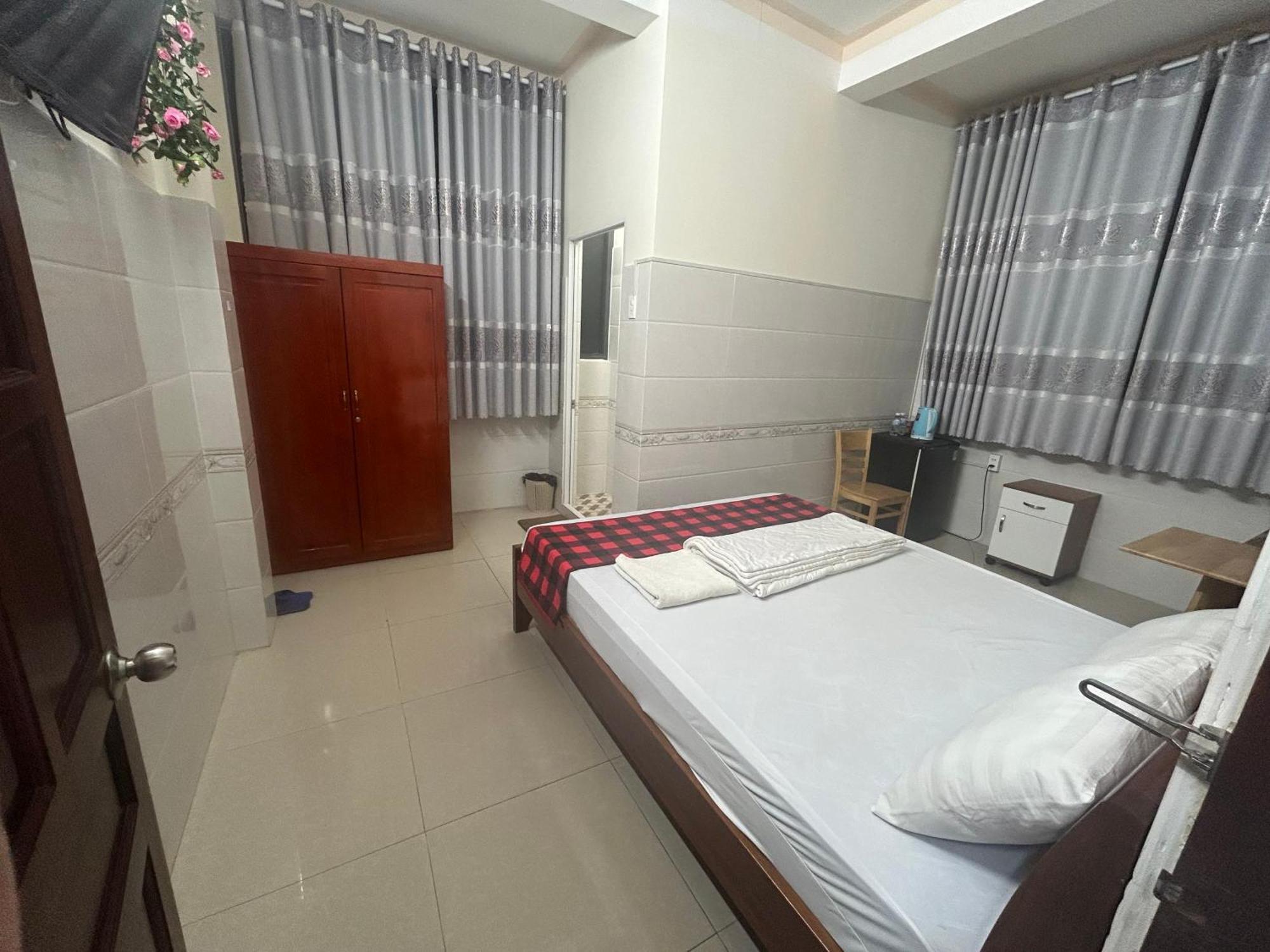 Hotel Anh Tuan Bac Lieu Zewnętrze zdjęcie