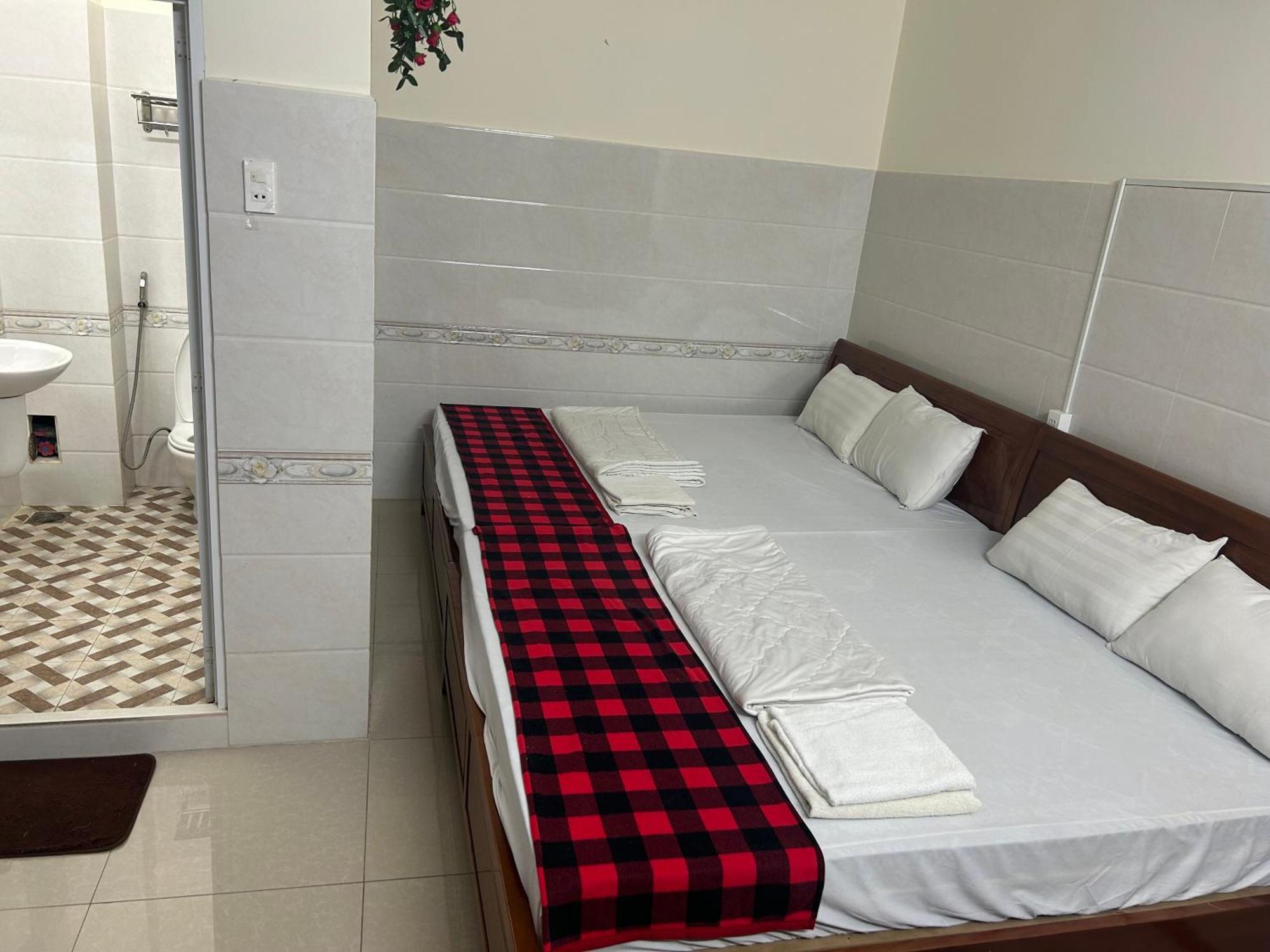 Hotel Anh Tuan Bac Lieu Zewnętrze zdjęcie